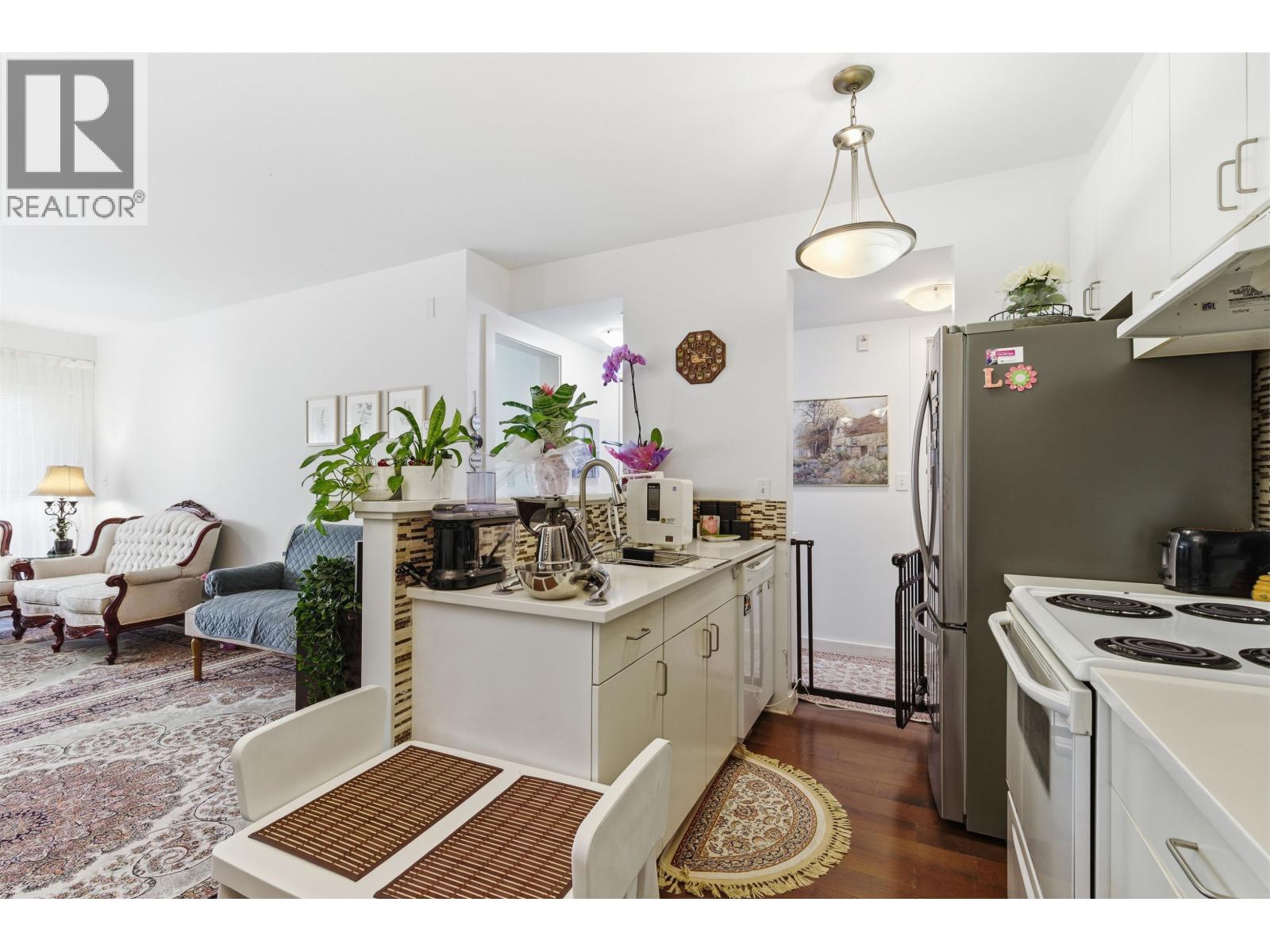 109 1033 St. Georges Avenue, North Vancouver, British Columbia  V7L 3H5 - Photo 15 - R3083695