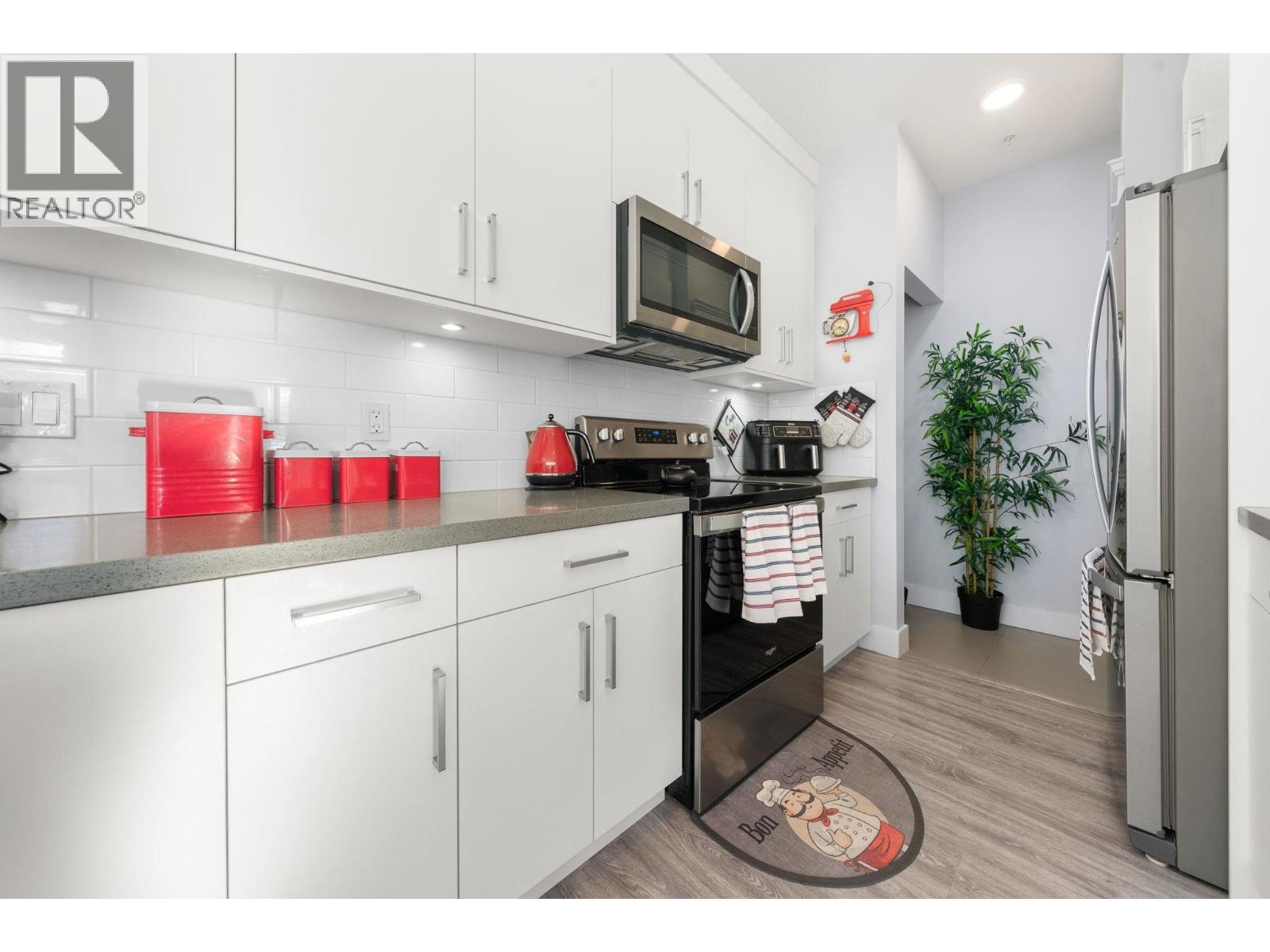 203 2229 Atkins Avenue, Port Coquitlam, British Columbia  V3C 1Y5 - Photo 8 - R3083710