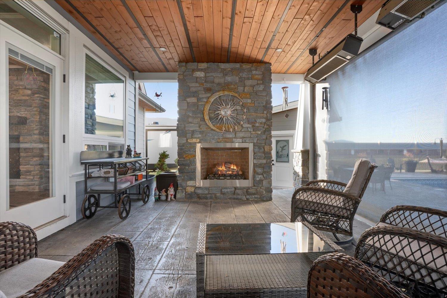 6257 Sumas Prairie Road, Greendale, Sardis - Greendale, British Columbia  V2R 4N6 - Photo 11 - R3083369