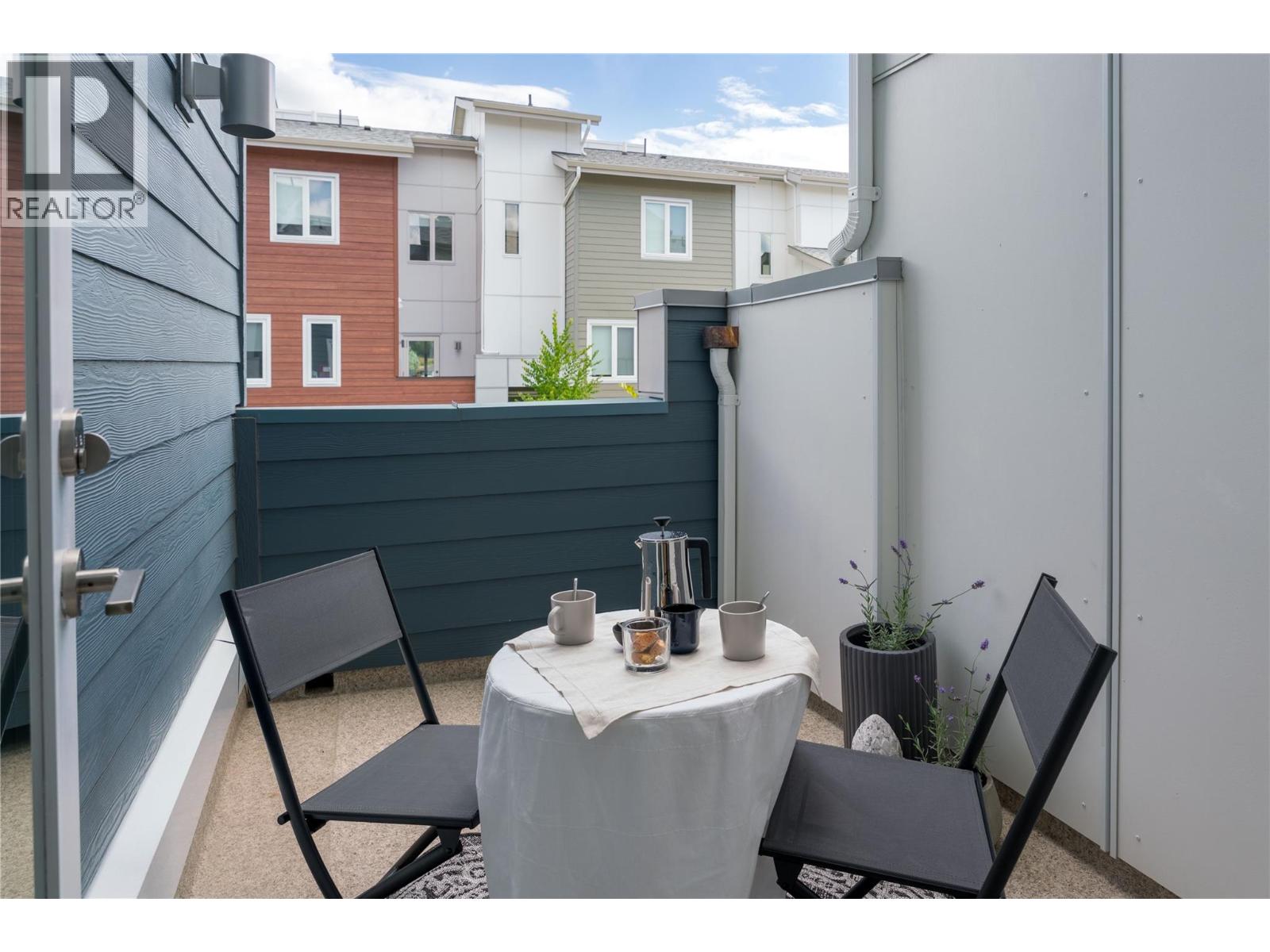 3719 Woodsdale Road Unit# 17, Lake Country, British Columbia  V4V 1X2 - Photo 9 - 10373894