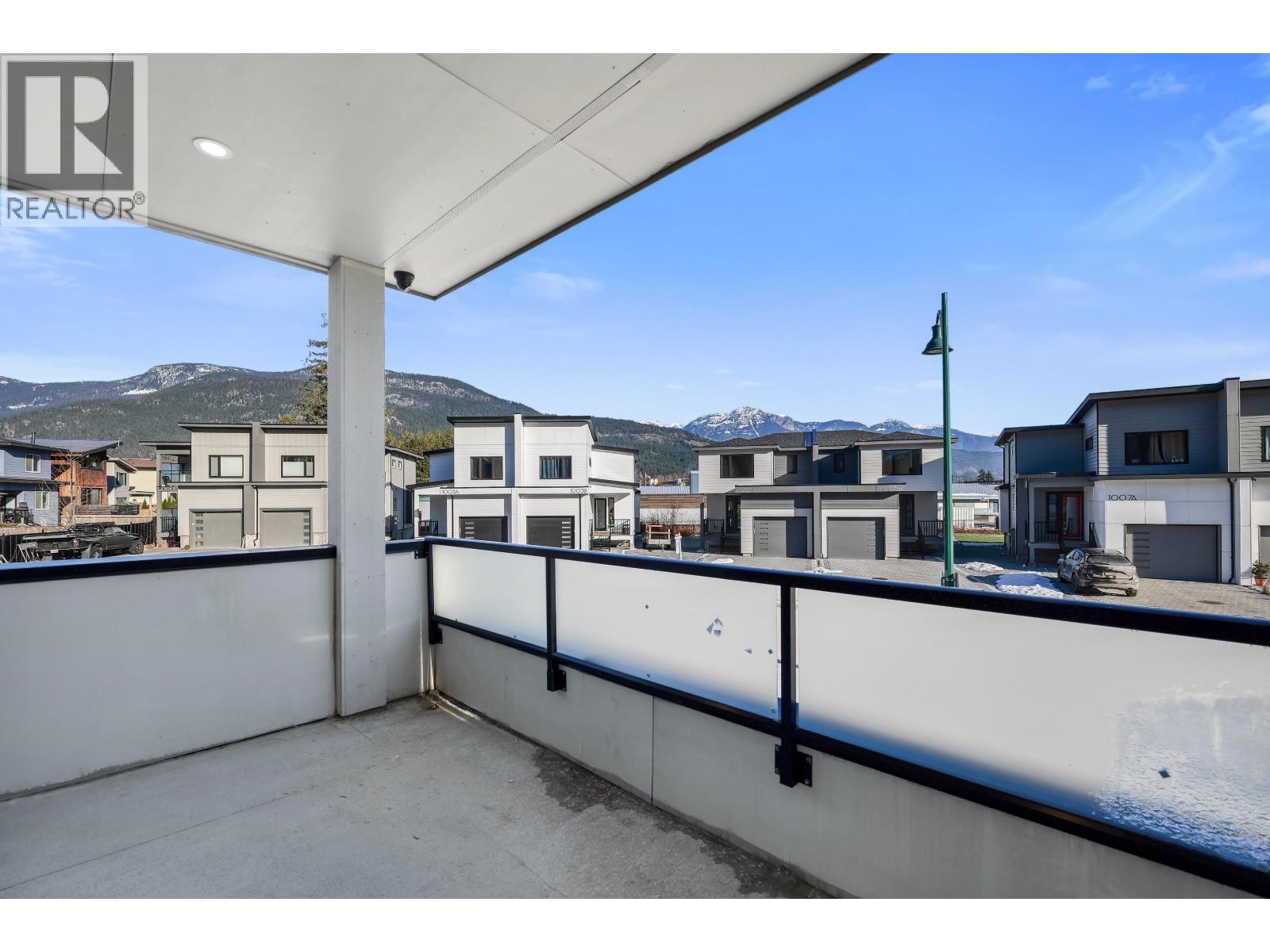 1002 Phare Crescent, Pemberton, British Columbia  V0N 0A7 - Photo 22 - R3083713