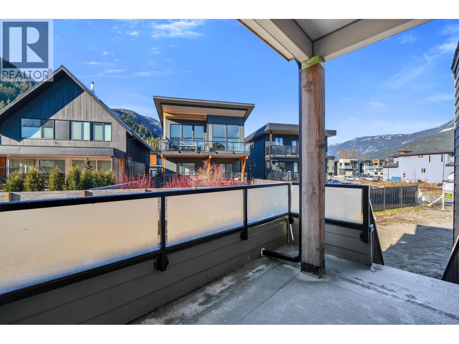 1002 Phare Crescent, Pemberton, British Columbia  V0N 0A7 - Photo 29 - R3083713