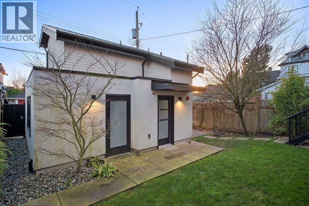 2732 Turner Str Turner Street, Vancouver, British Columbia  V5K 2G4 - Photo 3 - R3083690