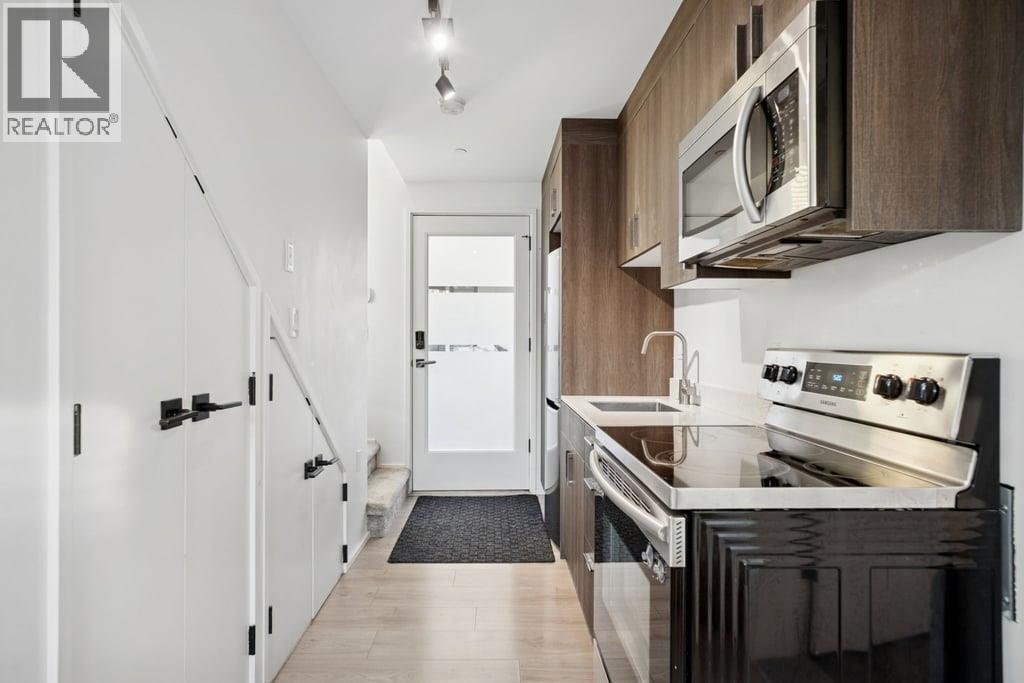 2732 Turner Str Turner Street, Vancouver, British Columbia  V5K 2G4 - Photo 4 - R3083690