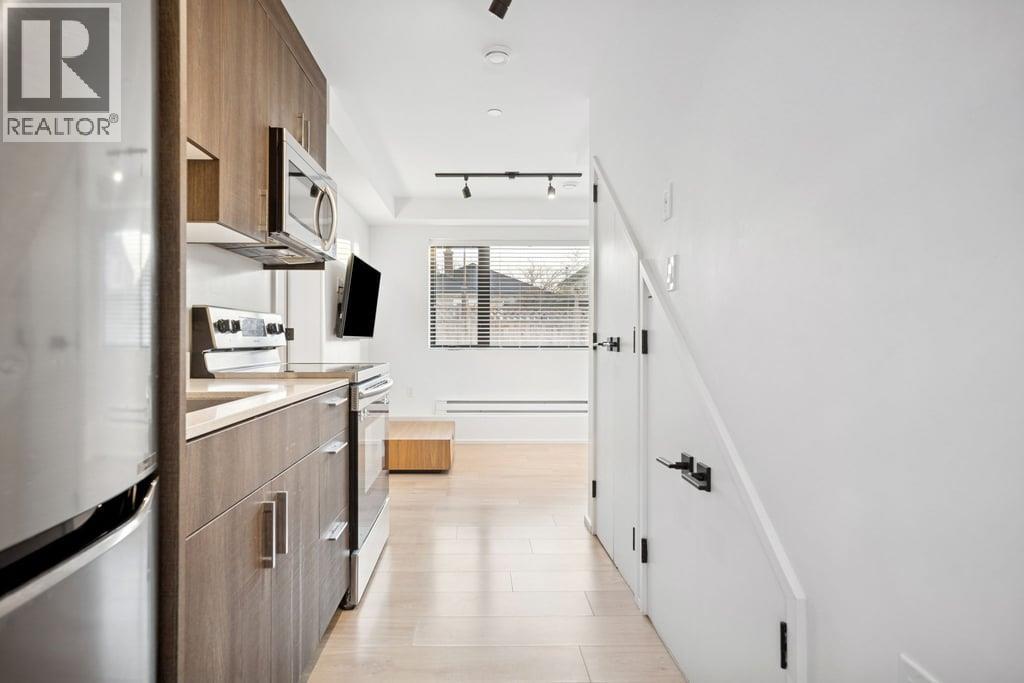 2732 Turner Str Turner Street, Vancouver, British Columbia  V5K 2G4 - Photo 7 - R3083690