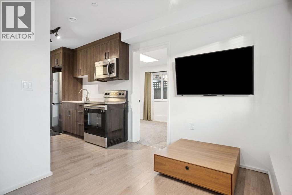 2732 Turner Str Turner Street, Vancouver, British Columbia  V5K 2G4 - Photo 8 - R3083690