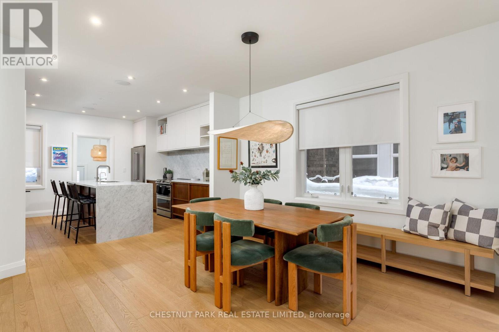 232 Ashworth Avenue, Toronto, Ontario  M6G 2A7 - Photo 4 - C12733360