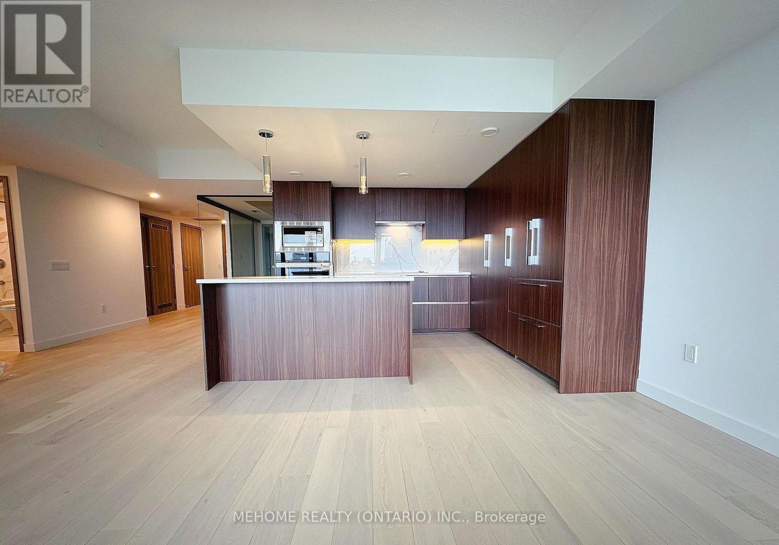 6705 - 3 Concord Cityplace Way, Toronto, Ontario  M5V 0X4 - Photo 3 - C12720944