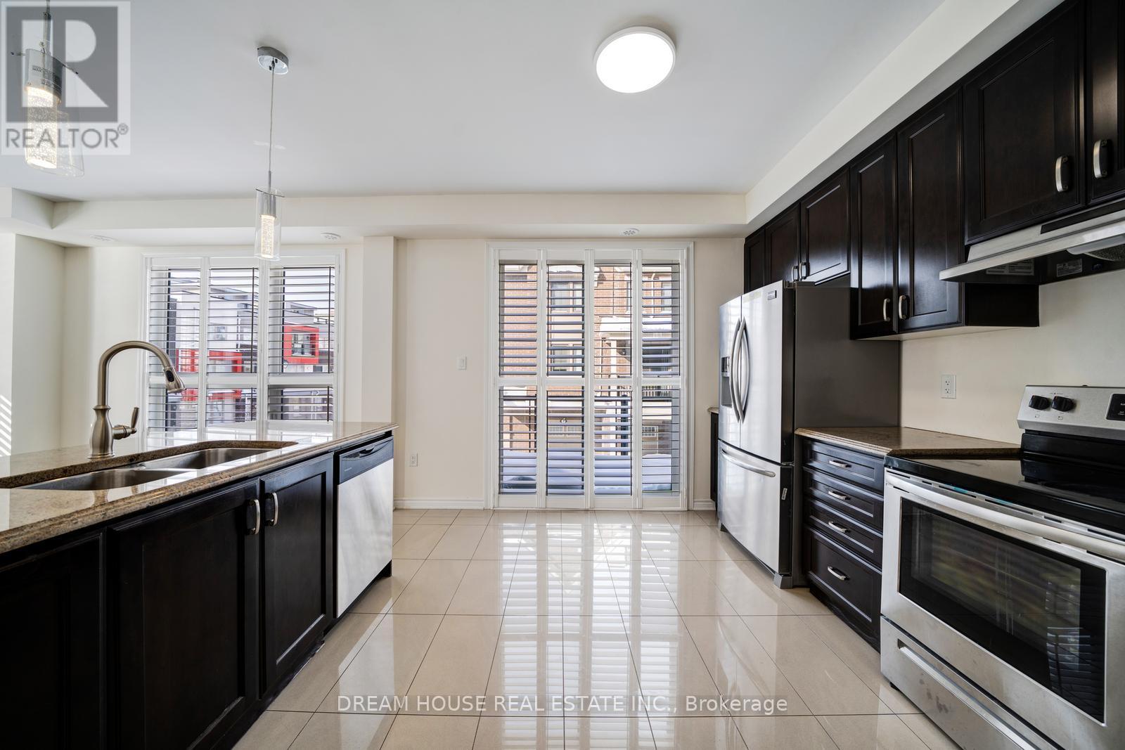 41 - 350 Arthur Bonner Avenue, Markham, Ontario  L6B 1N2 - Photo 19 - N12733358