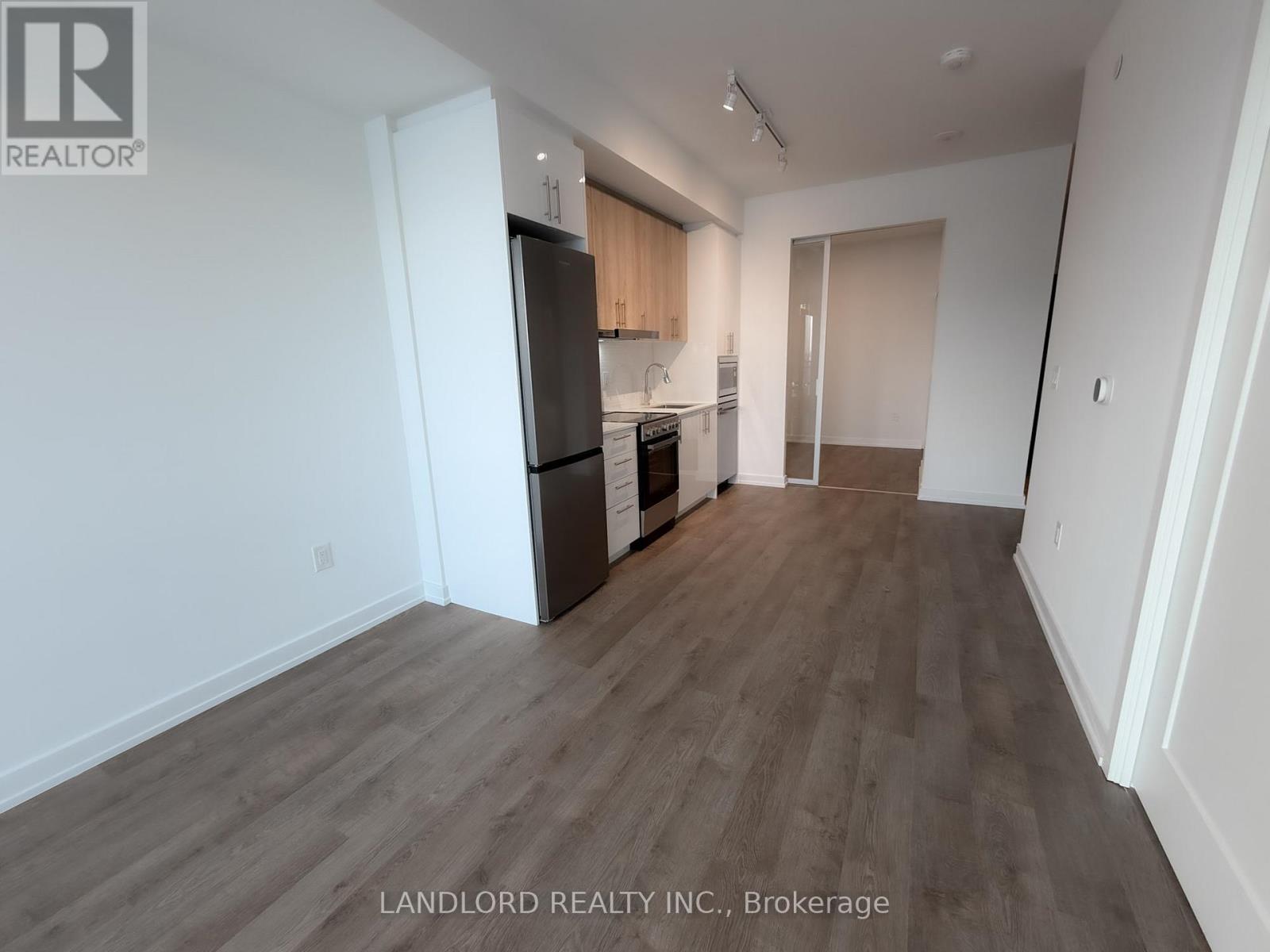 B619 - 9751 Markham Road, Markham, Ontario  L6E 0W3 - Photo 3 - N12733376