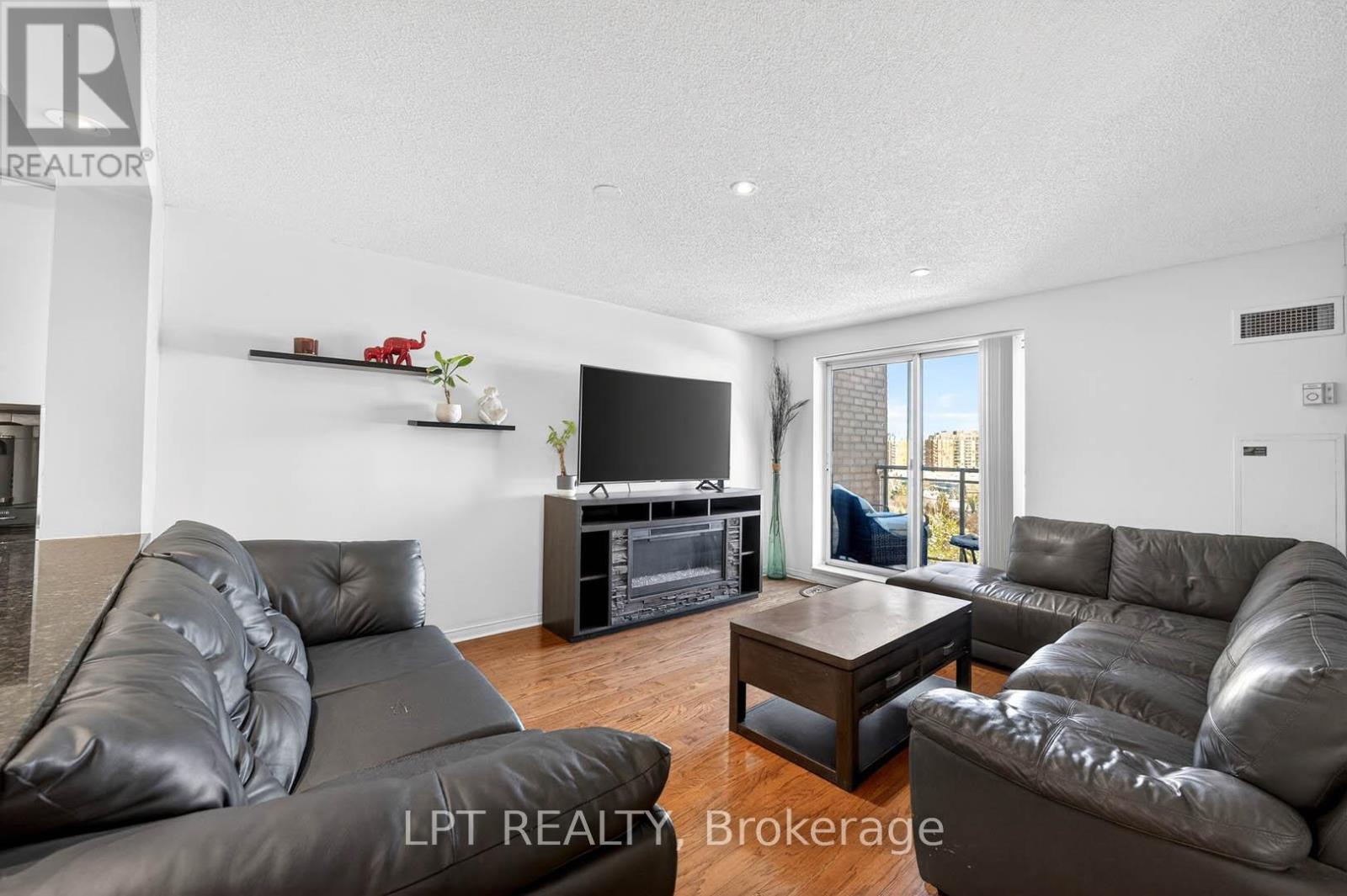 Ph06 - 51 Baffin Court, Richmond Hill, Ontario  L4B 4P6 - Photo 16 - N12733384