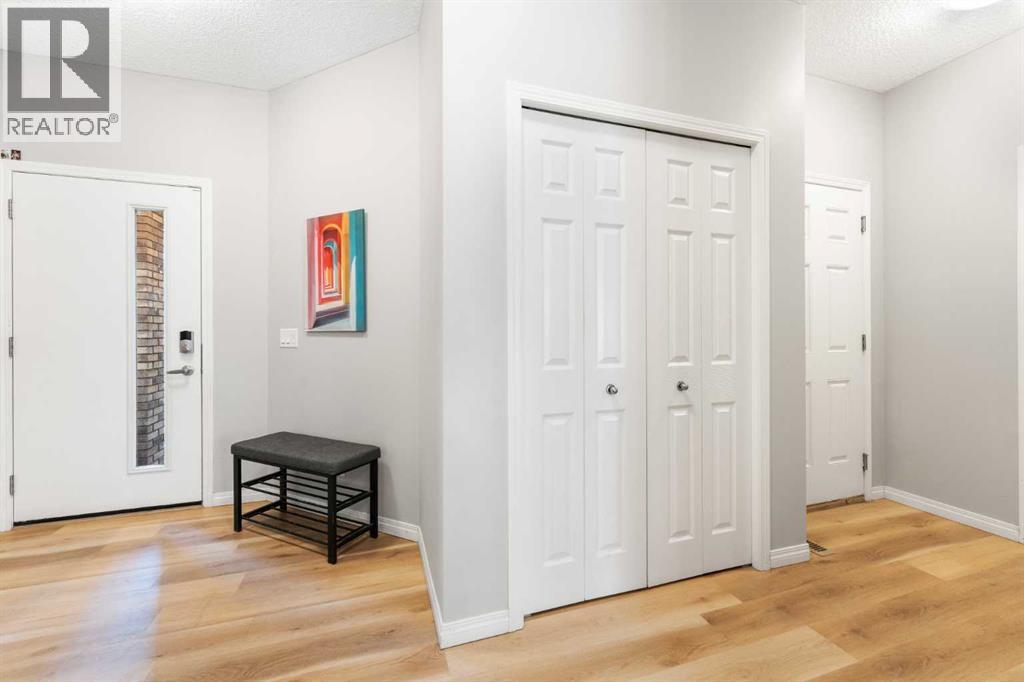 13 Walcrest Way Se, Calgary, Alberta  T2X 4G4 - Photo 4 - A2279571