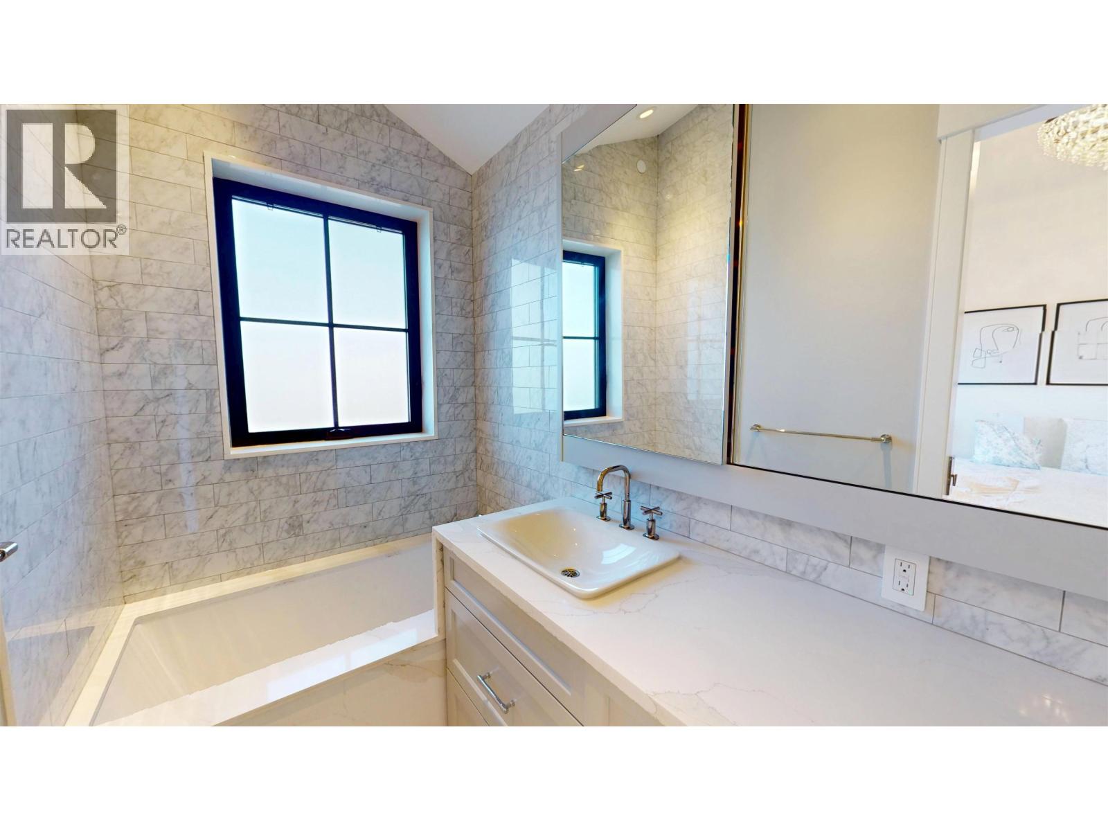 2173 Vanness Avenue, Vancouver, British Columbia  V5N 2M1 - Photo 14 - R3083142