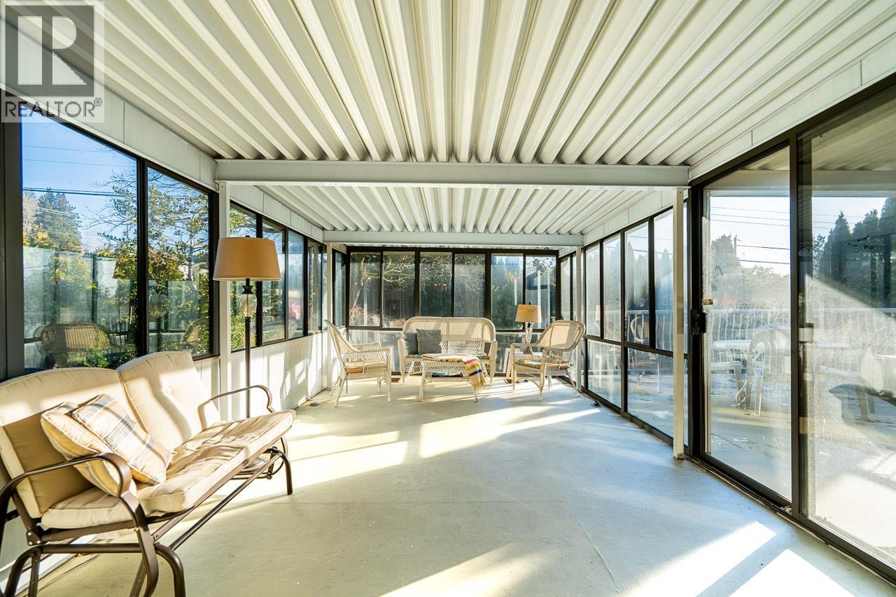 1910 Holdom Avenue, Burnaby, British Columbia  V5B 3W3 - Photo 19 - R3083401