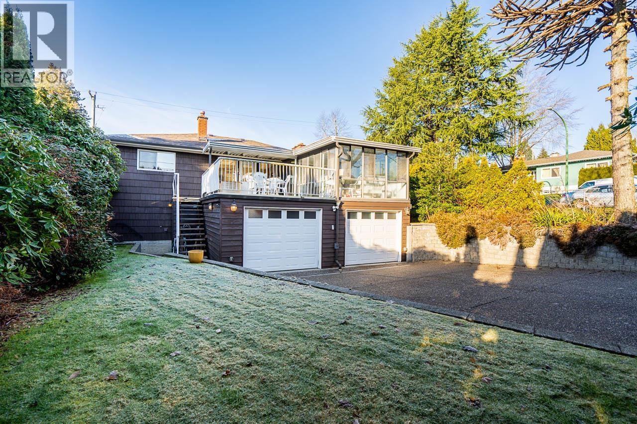 1910 Holdom Avenue, Burnaby, British Columbia  V5B 3W3 - Photo 24 - R3083401