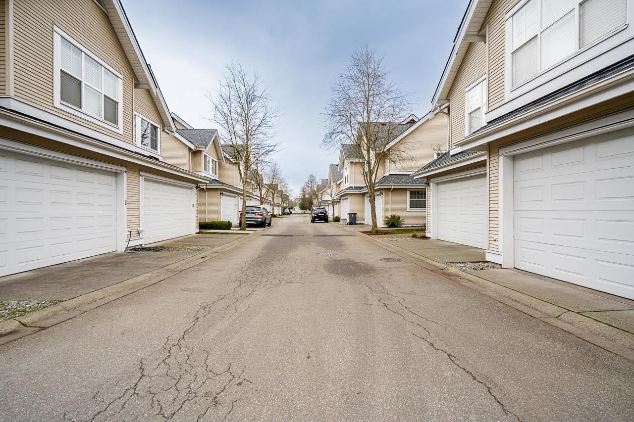 34 17097 64 Avenue, Surrey, British Columbia  V3S 1Y5 - Photo 3 - R3083544