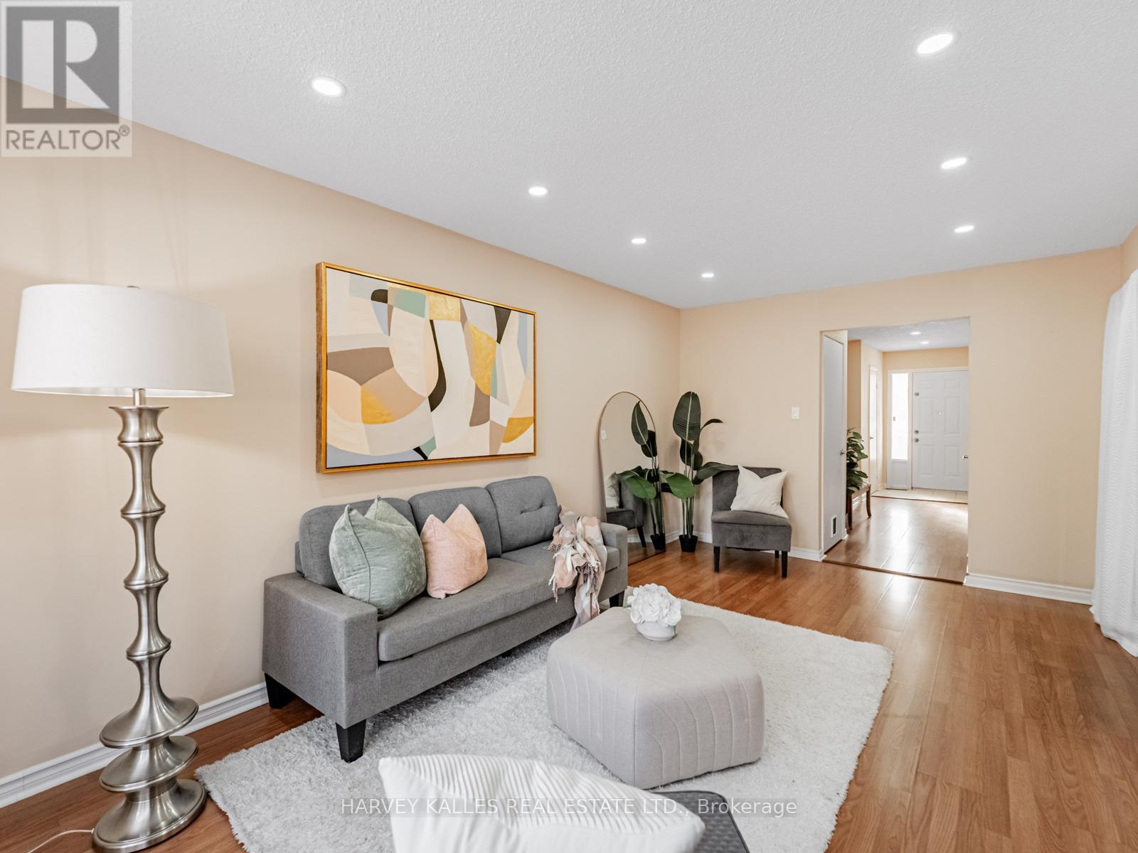 63 - 3025 Cedarglen Gate, Mississauga, Ontario  L5C 2V7 - Photo 7 - W12733340