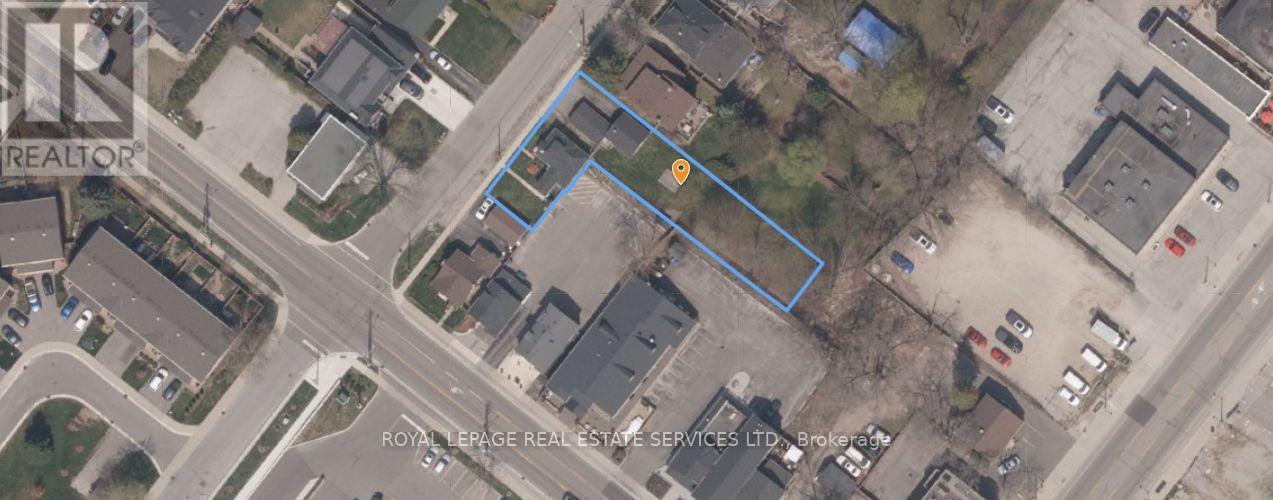 2386 Sovereign Street, Oakville, Ontario  L6L 1L8 - Photo 9 - W12733368