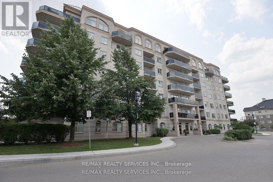 Ph03 - 7 Dayspring Circle, Brampton, Ontario L6P 1B8 - Photo 1 - W12733382
