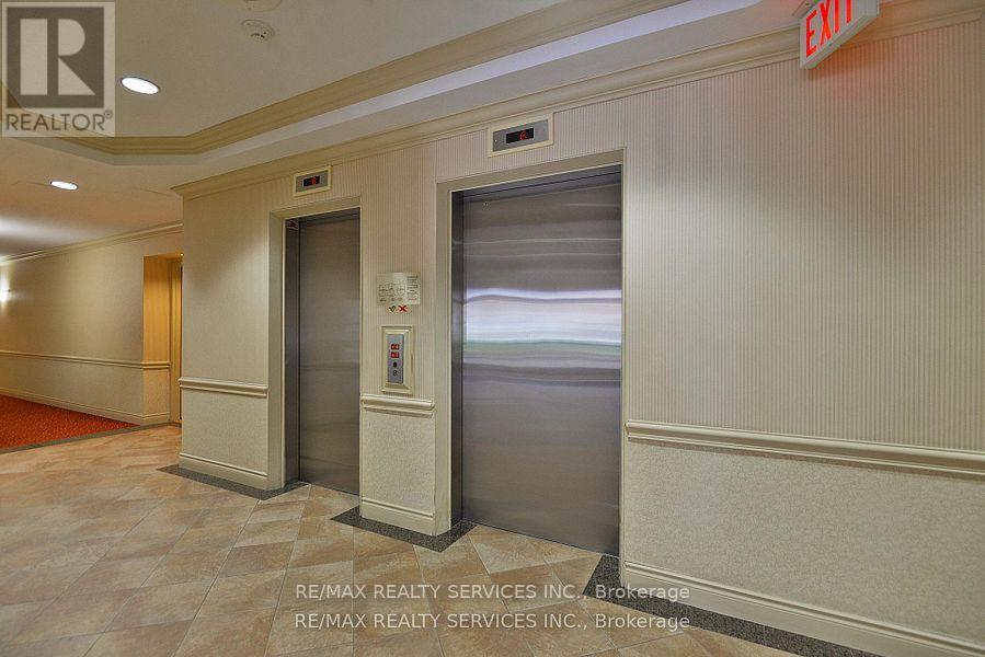 Ph03 - 7 Dayspring Circle, Brampton, Ontario L6P 1B8 - Photo 5 - W12733382