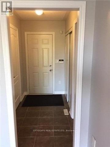 3045 Mission Hill Drive, Mississauga, Ontario  L5M 0B8 - Photo 2 - W12733402