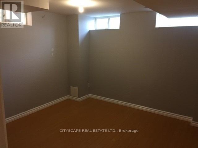 3045 Mission Hill Drive, Mississauga, Ontario  L5M 0B8 - Photo 8 - W12733402