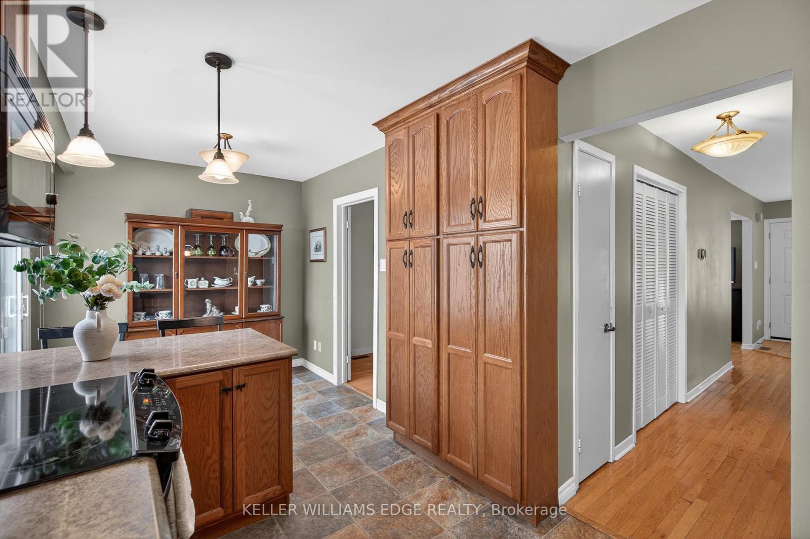 31 - 3049 Glencrest Road, Burlington, Ontario  L7N 3K1 - Photo 18 - W12733408