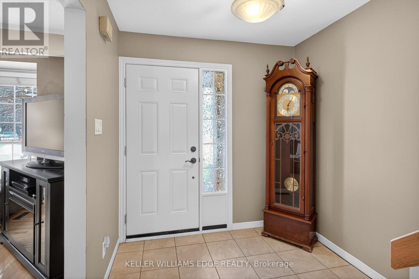 31 - 3049 Glencrest Road, Burlington, Ontario  L7N 3K1 - Photo 5 - W12733408