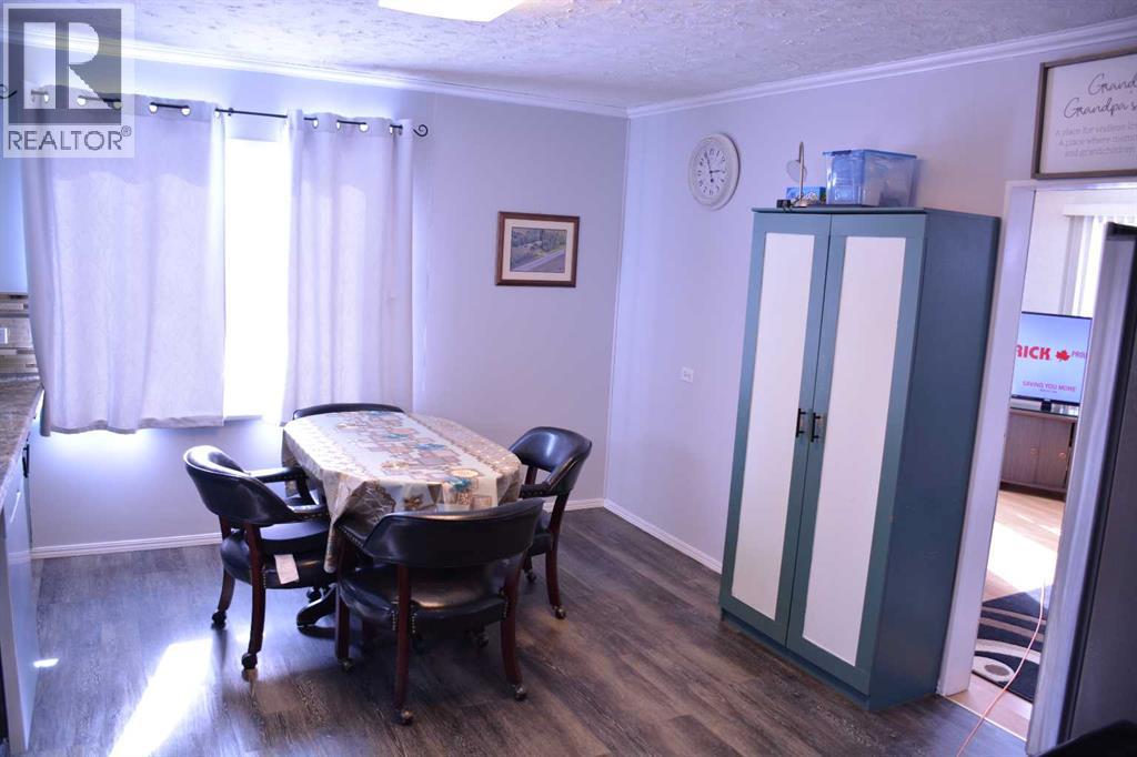 81573 Hwy 2, Rural Northern Sunrise County, Alberta  T0H 2R0 - Photo 14 - A2282054