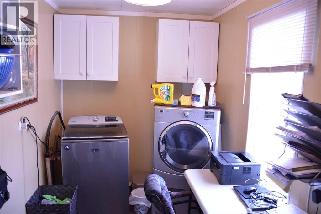 81573 Hwy 2, Rural Northern Sunrise County, Alberta  T0H 2R0 - Photo 19 - A2282054