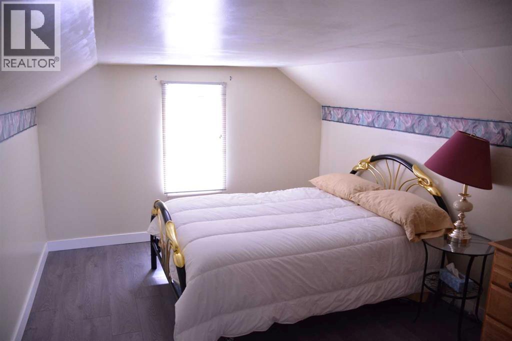 81573 Hwy 2, Rural Northern Sunrise County, Alberta  T0H 2R0 - Photo 23 - A2282054