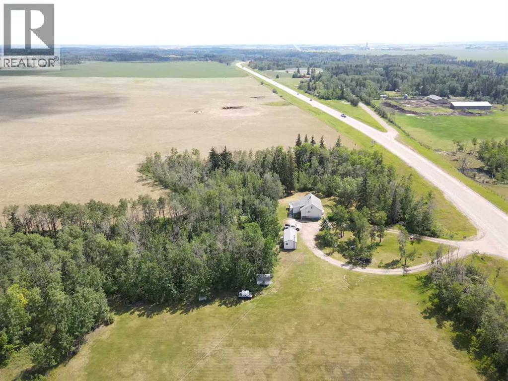 81573 Hwy 2, Rural Northern Sunrise County, Alberta  T0H 2R0 - Photo 4 - A2282054