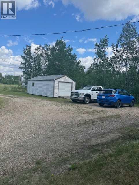 81573 Hwy 2, Rural Northern Sunrise County, Alberta  T0H 2R0 - Photo 8 - A2282054