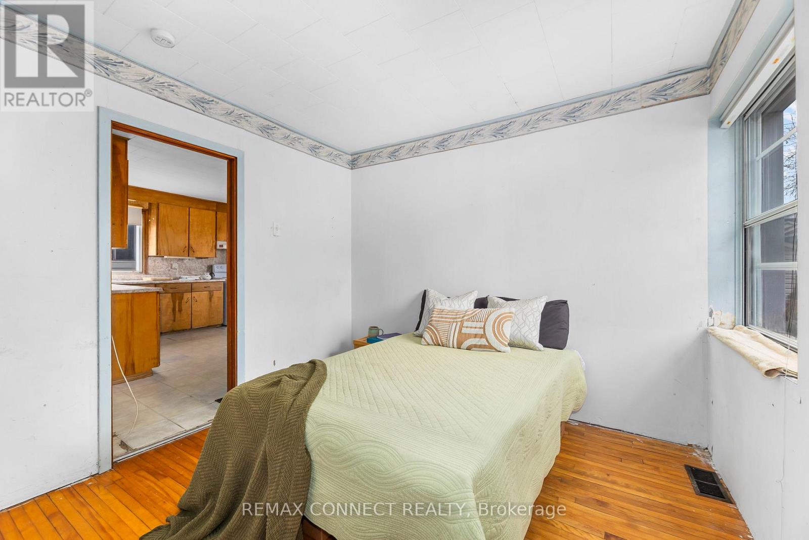 50 Cedar Street, Ajax, Ontario  L1S 1V3 - Photo 10 - E12701022