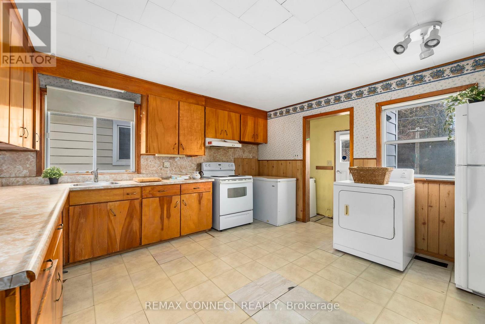 50 Cedar Street, Ajax, Ontario  L1S 1V3 - Photo 11 - E12701022