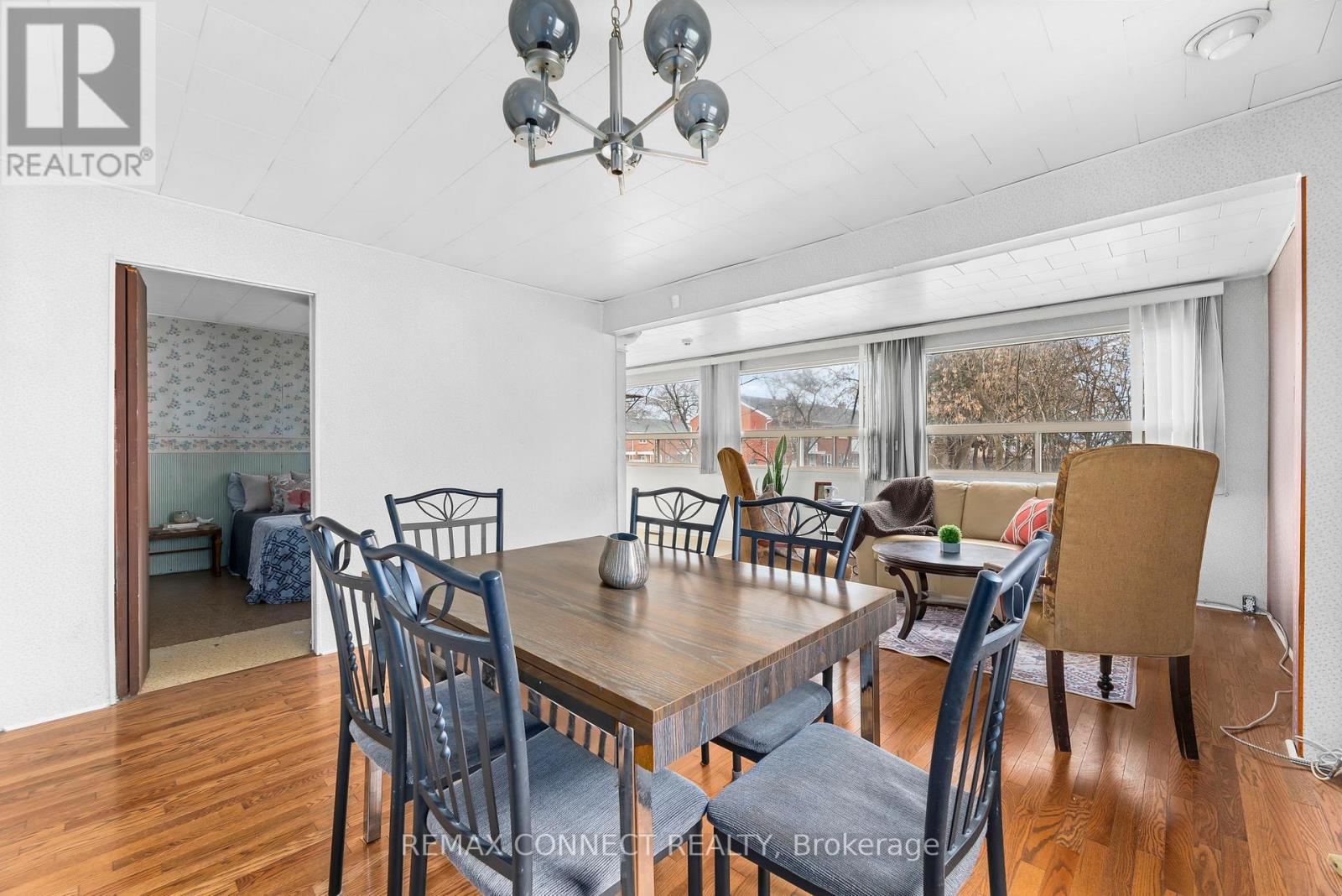 50 Cedar Street, Ajax, Ontario  L1S 1V3 - Photo 2 - E12701022