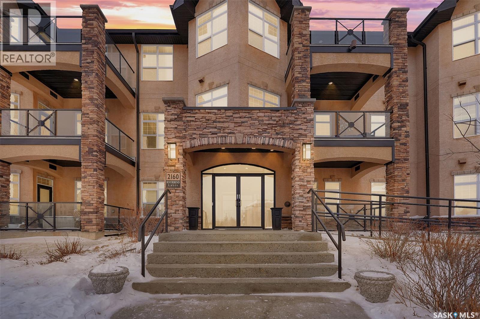 301 2160 Heseltine ROAD, regina, Saskatchewan