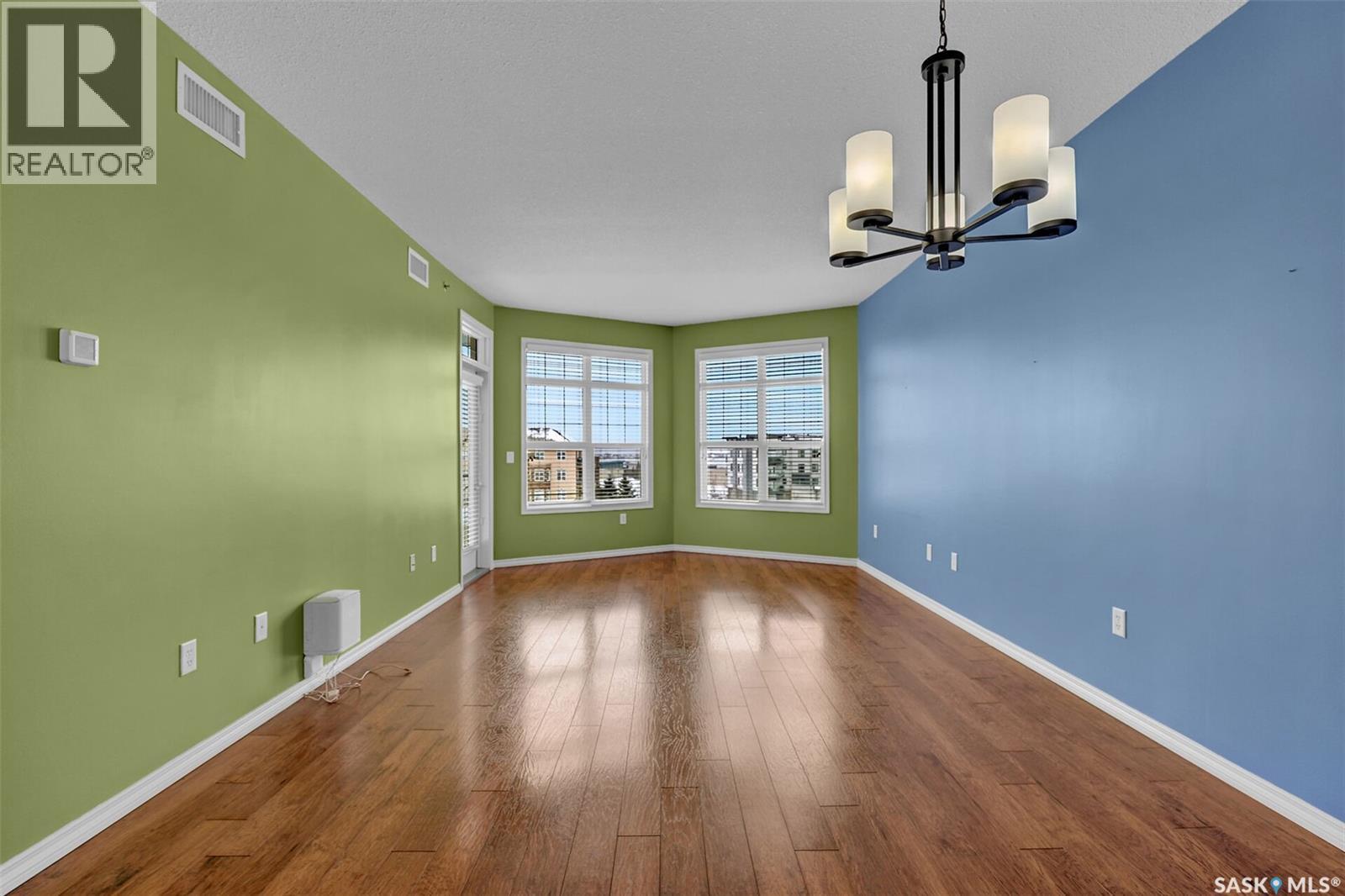 301 2160 Heseltine Road, Regina, Saskatchewan  S4V 1L2 - Photo 8 - SK027492