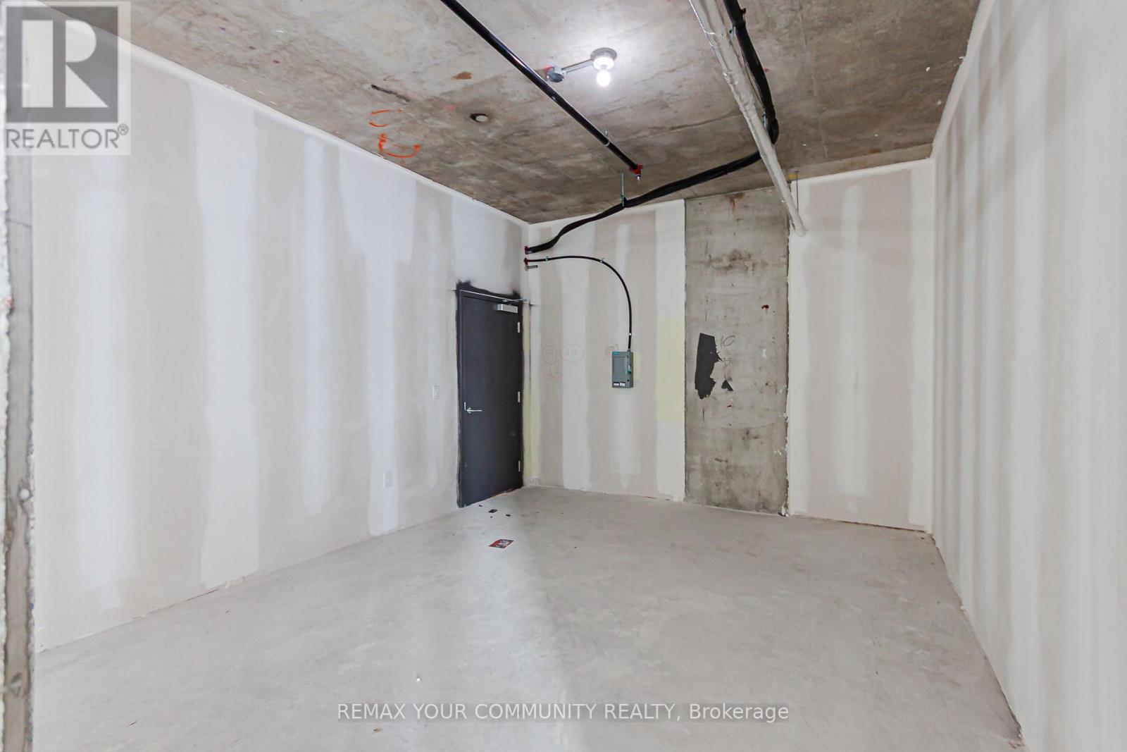 219 - 600 Dixon Road, Toronto, Ontario  M9W 1J1 - Photo 10 - W12732170