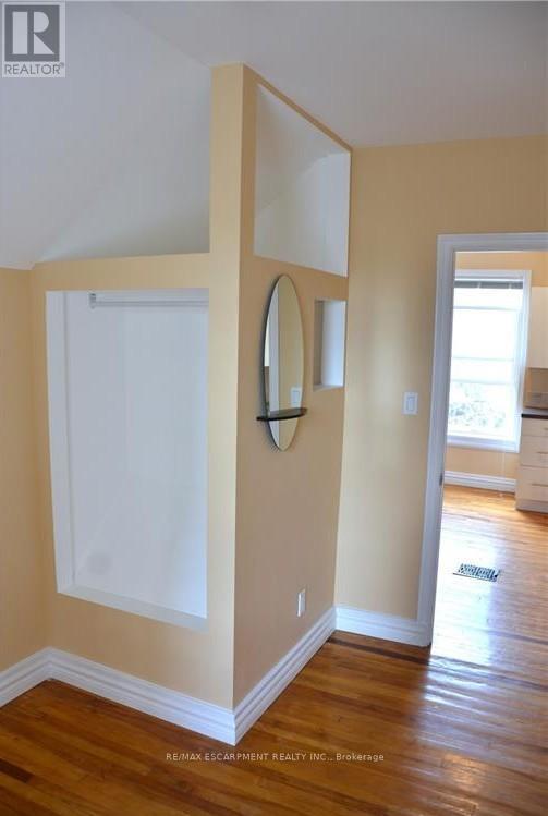 29 Oxford Street, Hamilton, Ontario  L8R 2W9 - Photo 19 - X12733412