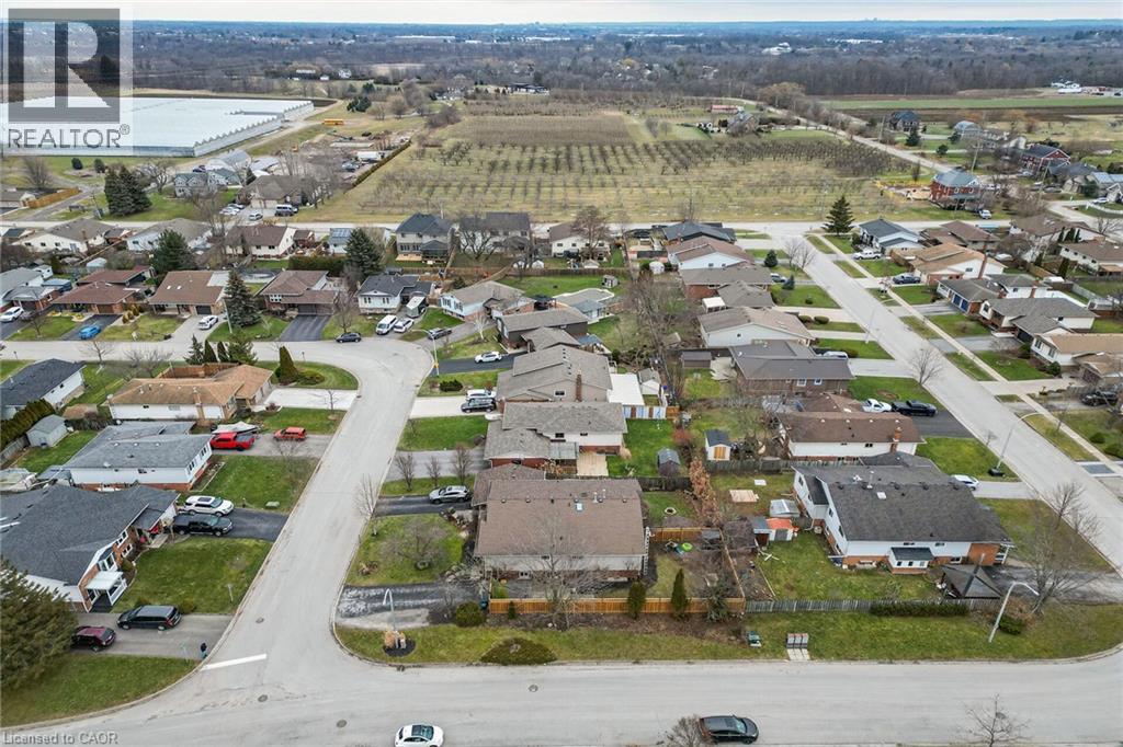 3917 Vineyard Crescent, Vineland, Ontario  L0R 2C0 - Photo 3 - 40798173