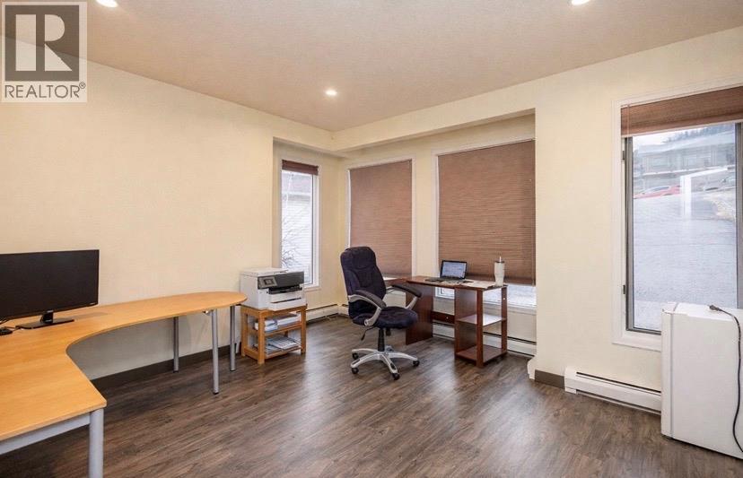 6063 Beatrice Road, Peachland, British Columbia  V0H 1X4 - Photo 13 - 10372565