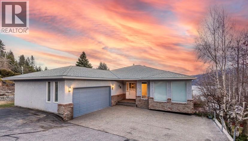 6063 Beatrice Road, Peachland, British Columbia