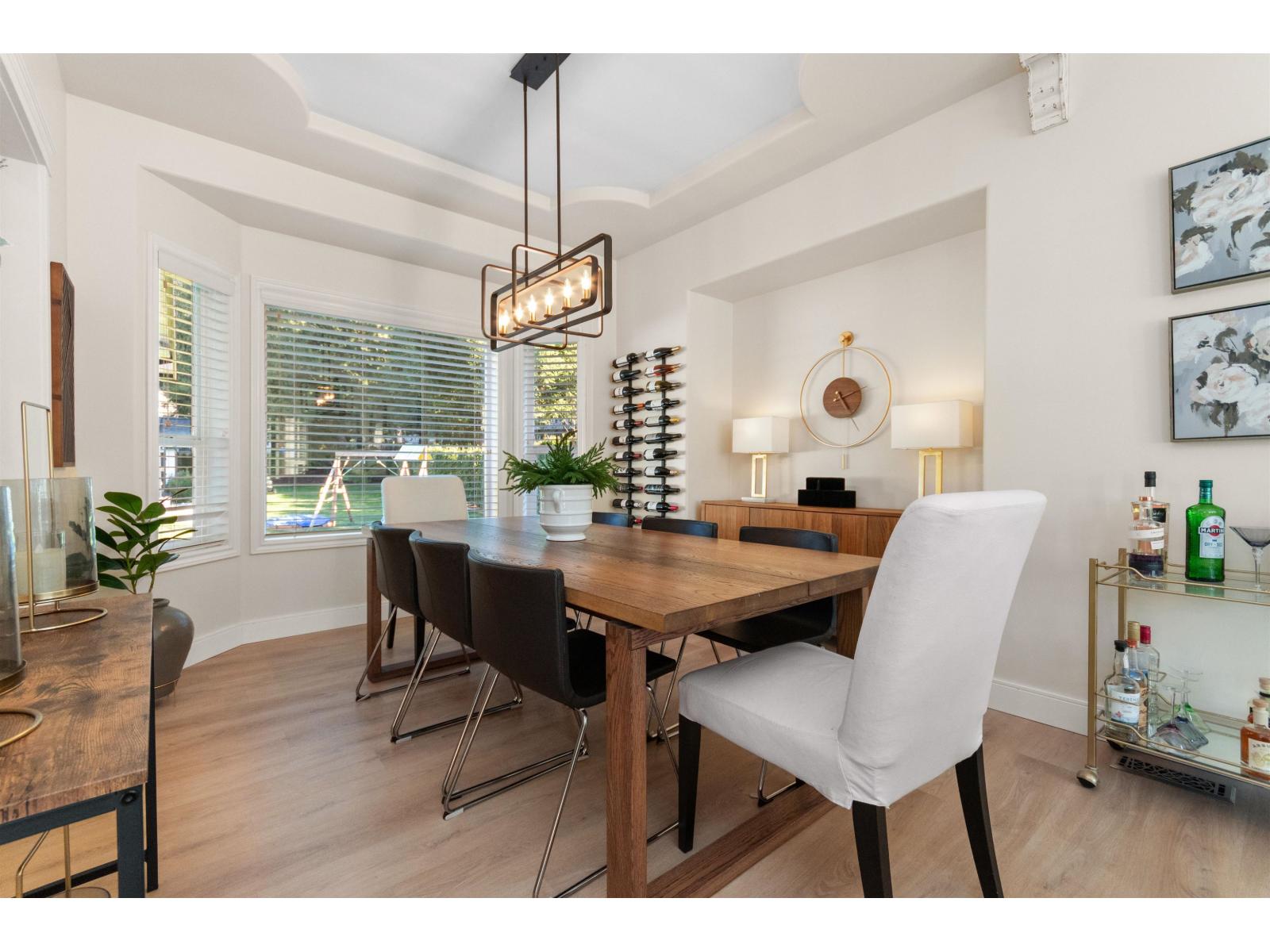 45615 Rachael Place, Cultus Lake East, Cultus Lake, British Columbia  V2R 5R3 - Photo 9 - R3083679