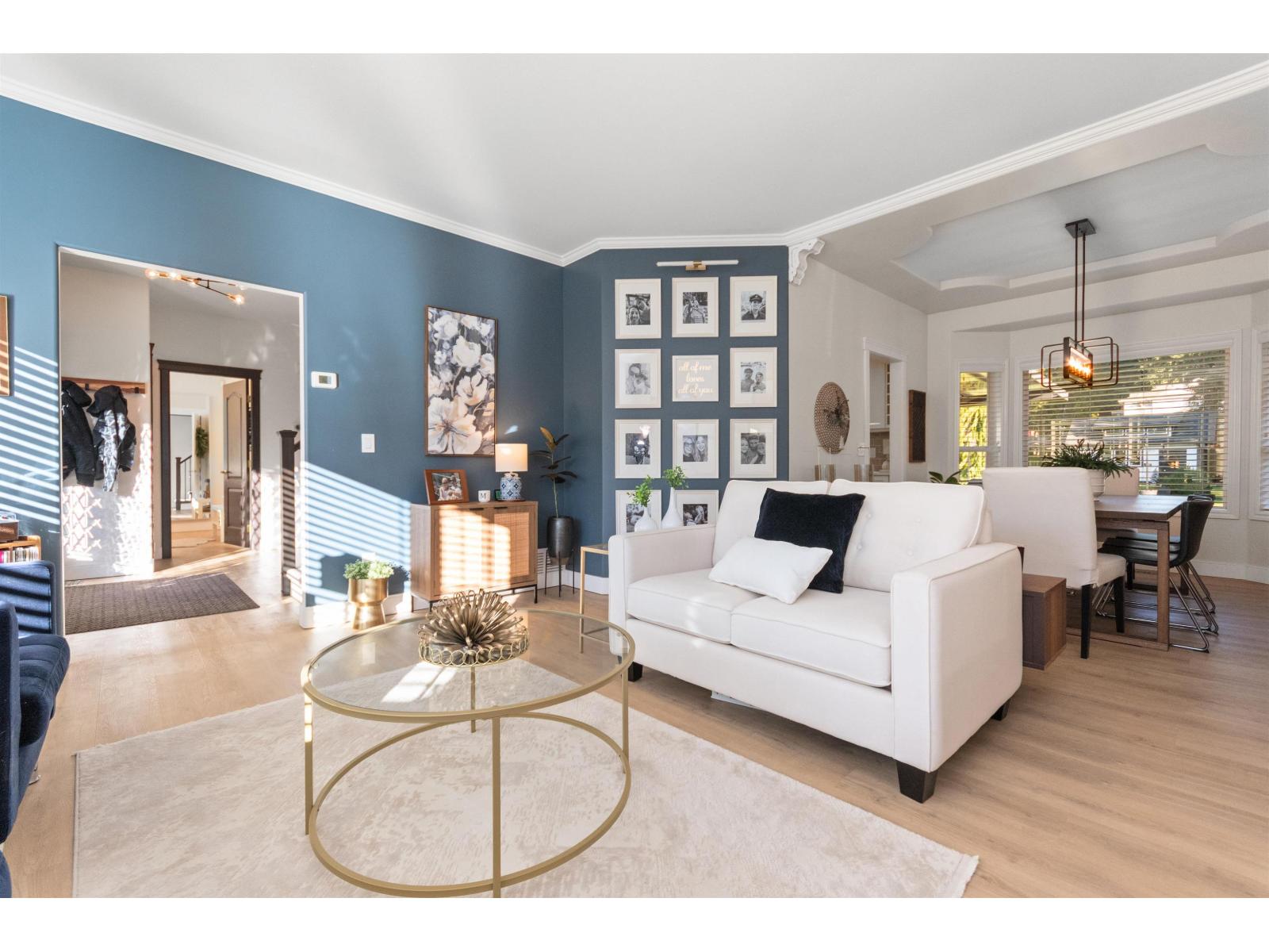 45615 Rachael Place, Cultus Lake East, Cultus Lake, British Columbia  V2R 5R3 - Photo 6 - R3083679