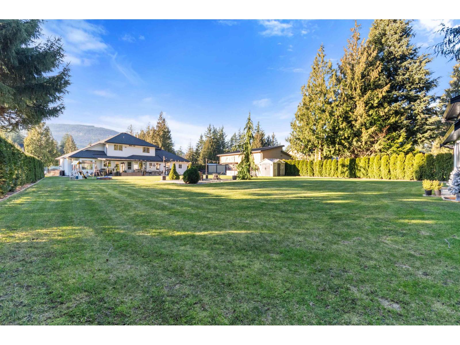 45615 Rachael Place, Cultus Lake East, Cultus Lake, British Columbia  V2R 5R3 - Photo 33 - R3083679