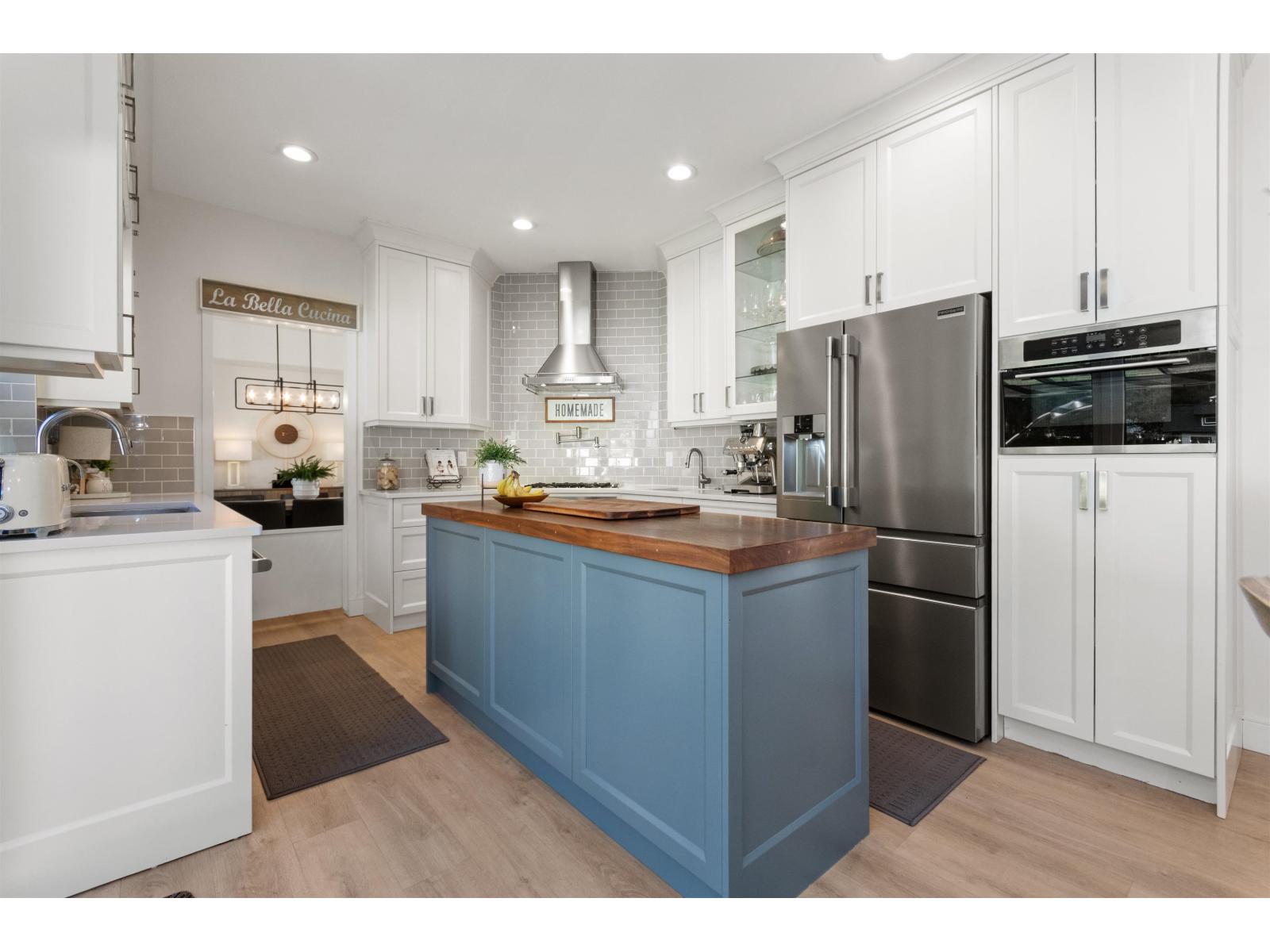 45615 Rachael Place, Cultus Lake East, Cultus Lake, British Columbia  V2R 5R3 - Photo 12 - R3083679