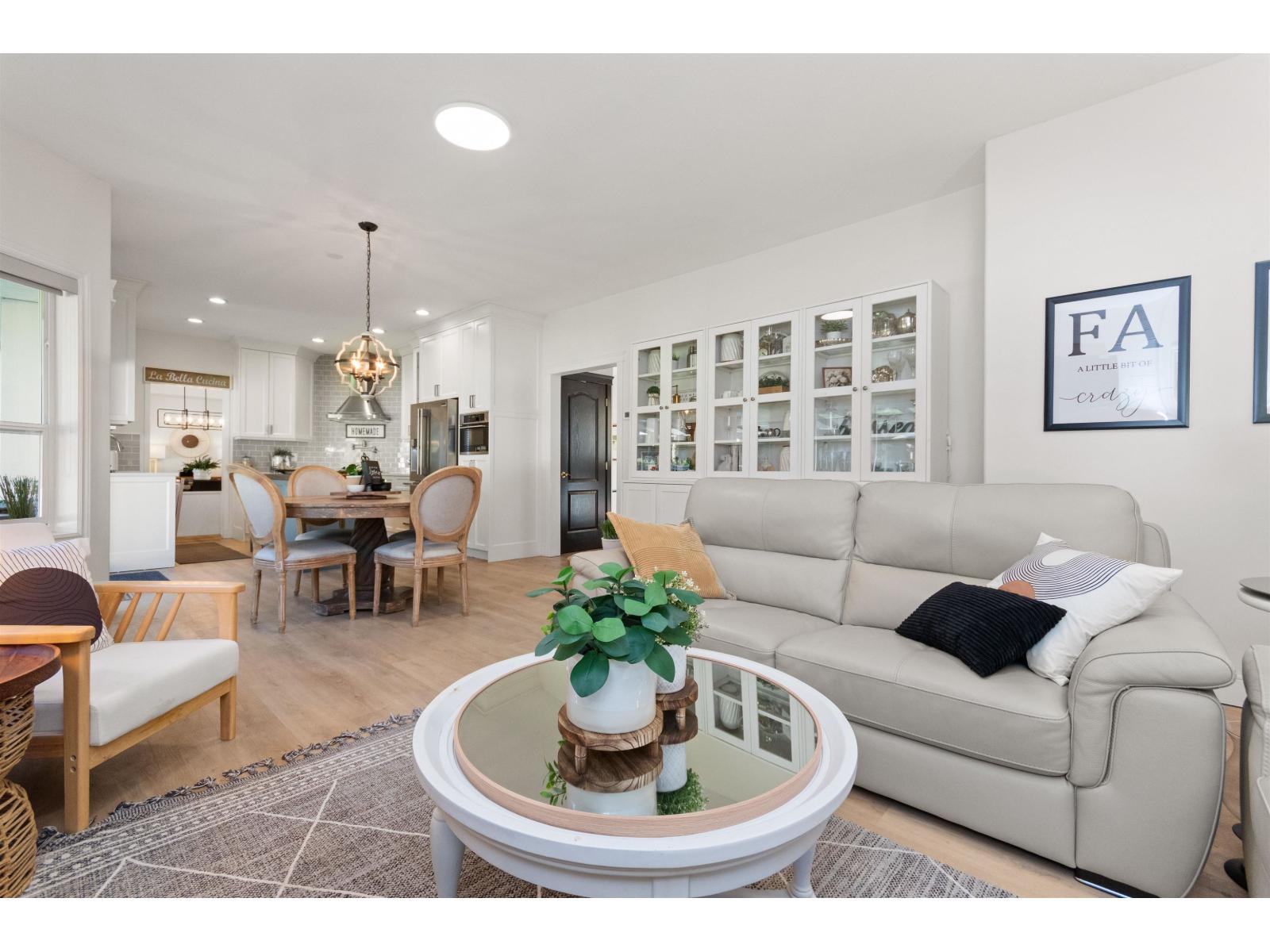 45615 Rachael Place, Cultus Lake East, Cultus Lake, British Columbia  V2R 5R3 - Photo 18 - R3083679