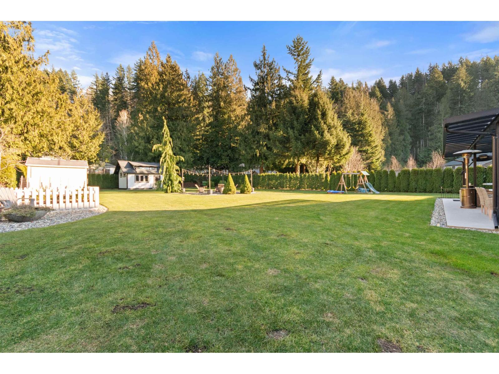 45615 Rachael Place, Cultus Lake East, Cultus Lake, British Columbia  V2R 5R3 - Photo 35 - R3083679