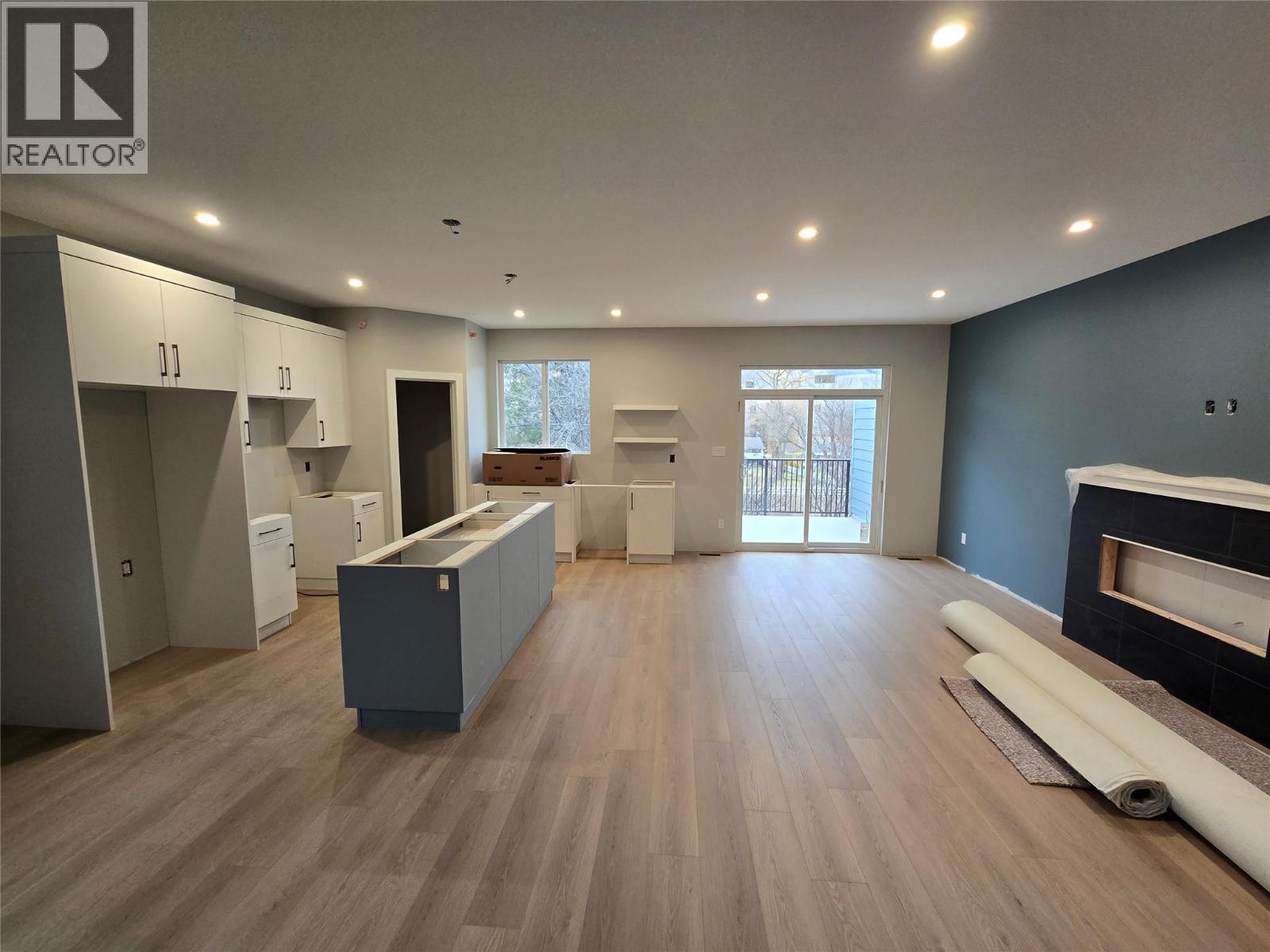 5868 Dallas Drive, Kamloops, British Columbia  V2C 4X2 - Photo 3 - 10374048